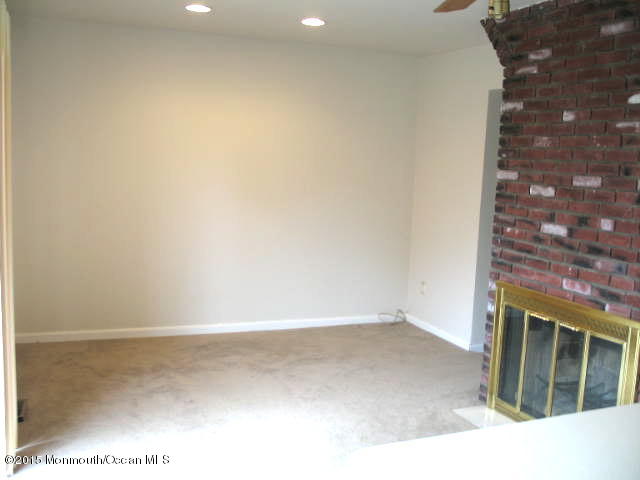 388 Bolton Road East Windsor, NJ 08520 - Photo 5 of 10 Family Room