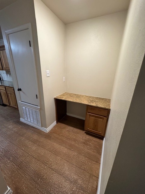 101 Calvin Smith Ln., Unit B Jarrell, TX 76537 - Photo 9 of 33 Built in Office nook!