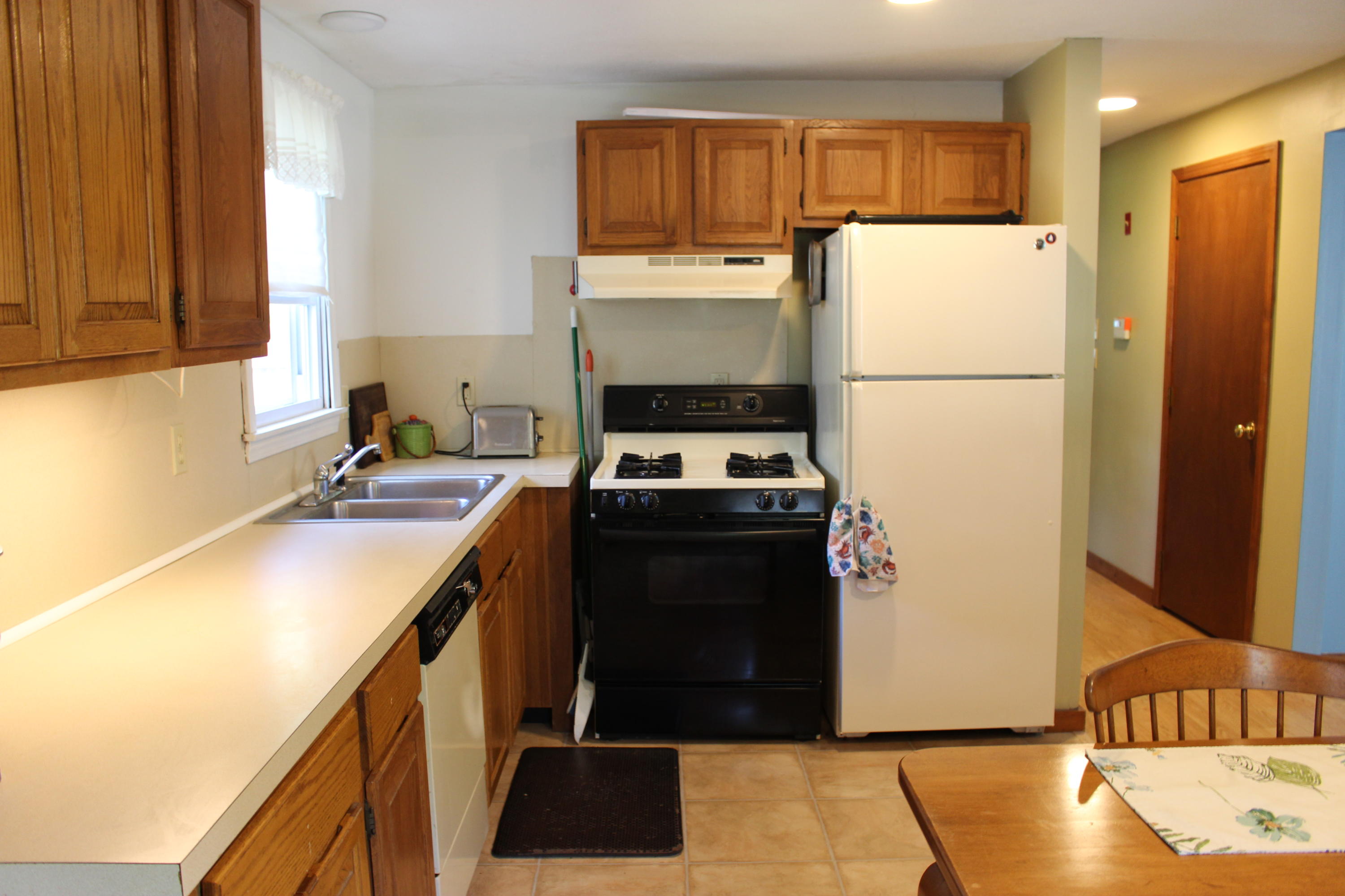 497 Lincoln Rd Extension Hyannis, MA 02601 - Photo 10 of 40 IMG_1451