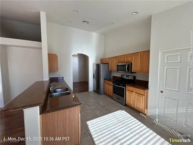 $2,649 | 11165 Shadow Nook Court, Las Vegas, NV 89144