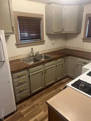 $88,500 | 222 James Street, Bethalto, IL 62010