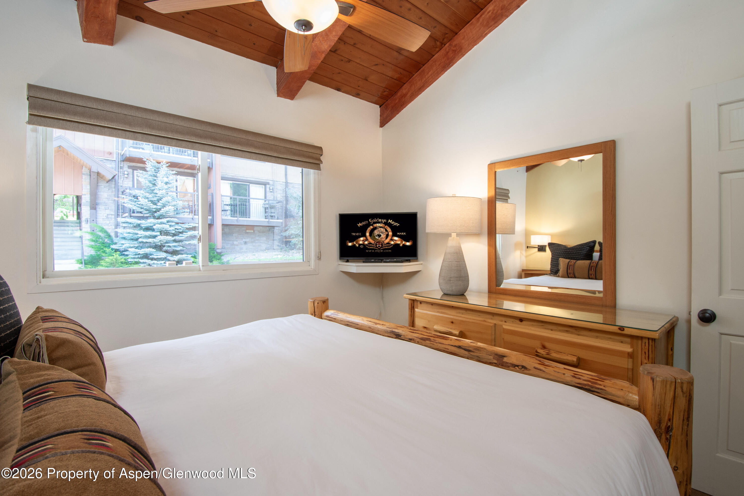 400 Wood Road, Unit 1204 Snowmass Village, CO 81615 - Photo 12 of 28 Bed1