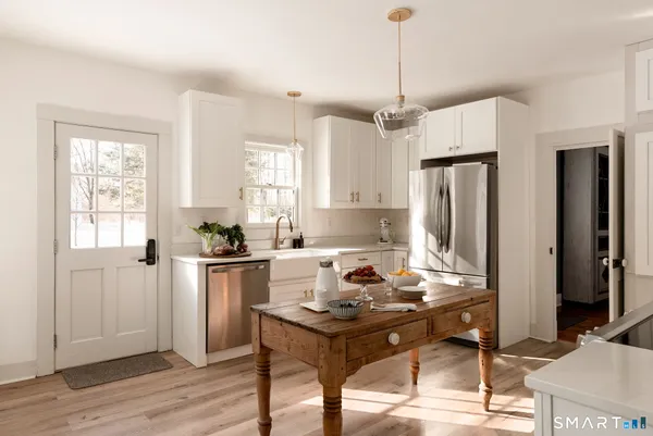 $795,000 | 15 Honey Hill Road, North Canaan, CT 06018
