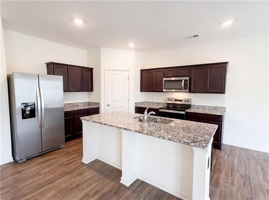 15 Regal Lane Covington, GA 30016 - Photo 2 of 28