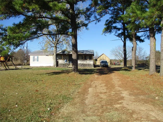 $172,000 | 3665 County Road 2205, Ivanhoe, TX 75447