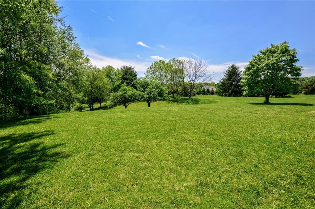 518 Rochester Road Zelienople, PA 16063 - Photo 22 of 25