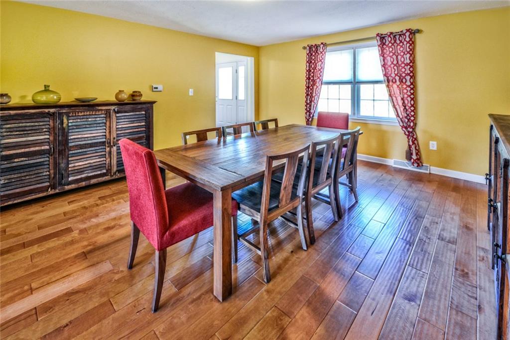 518 Rochester Road Zelienople, PA 16063 - Photo 9 of 25