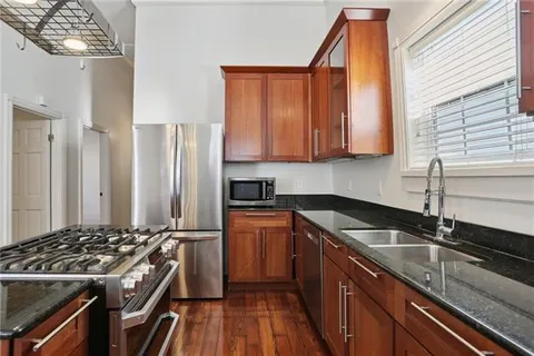 $450,000 | 5027 Tchoupitoulas Street, New Orleans, LA 70115