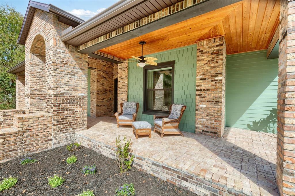 6206 Five Acre Road Plant City, FL 33565 - Photo 2 of 33 a outdoor living space with furniture