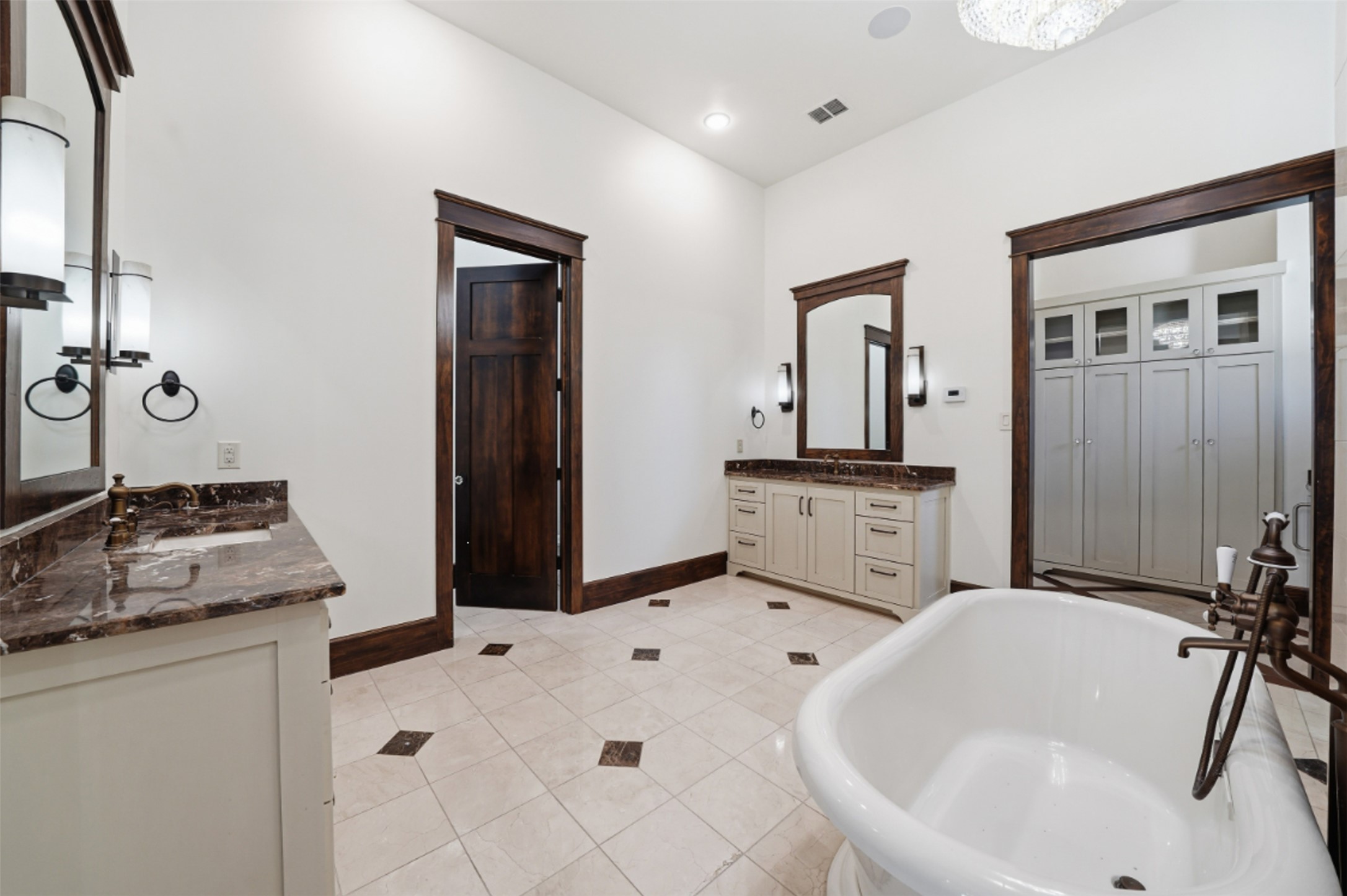 1580 Fm 3237 Wimberley, TX 78676 - Photo 17 of 40 a bathroom with a tub sink and mirror