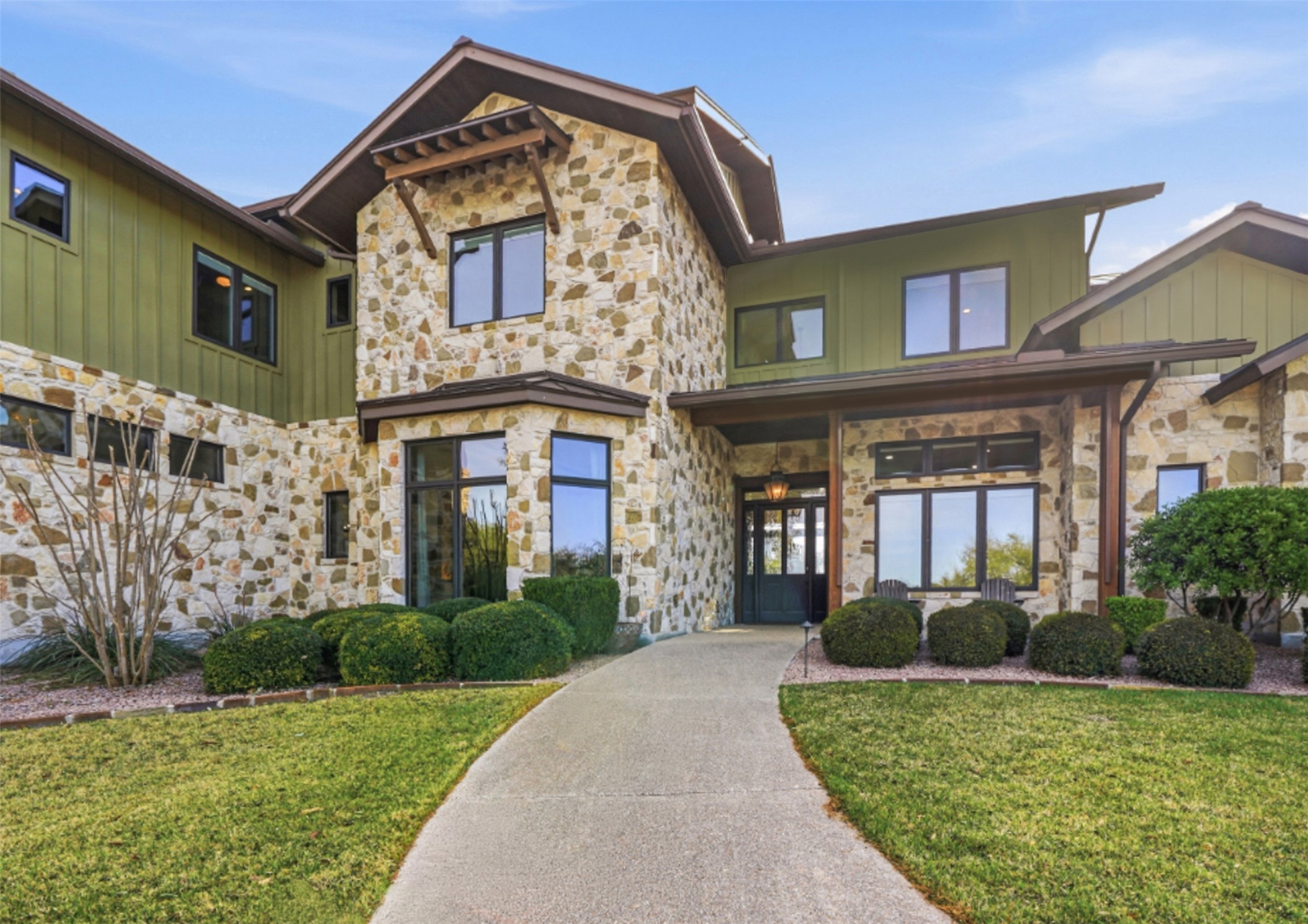 1580 Fm 3237 Wimberley, TX 78676 - Photo 38 of 40 a front view of a house