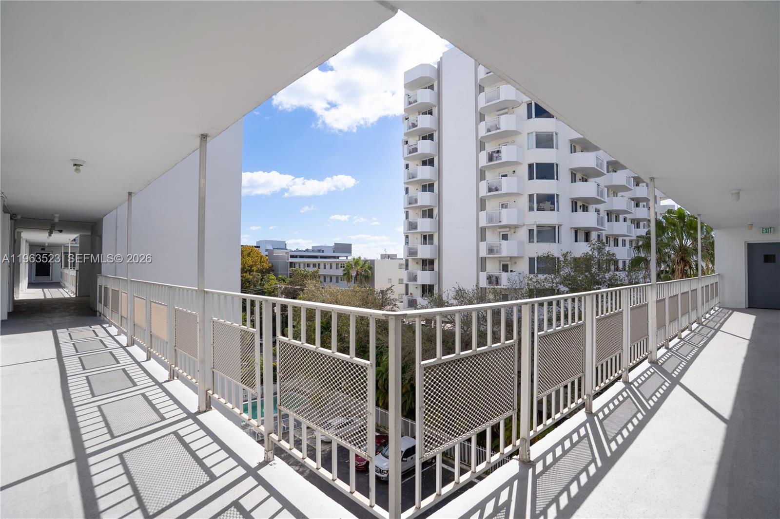 1340 Lincoln Road, Unit 602 Miami Beach, FL 33139 - Photo 3 of 22 Gallery Image 3