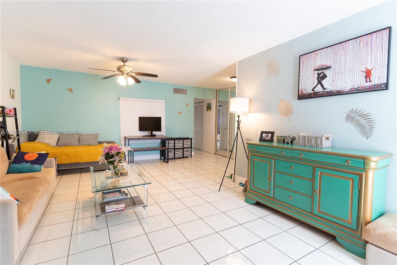 1340 Lincoln Road, Unit 602 Miami Beach, FL 33139 - Photo 5 of 22 Gallery Image 5