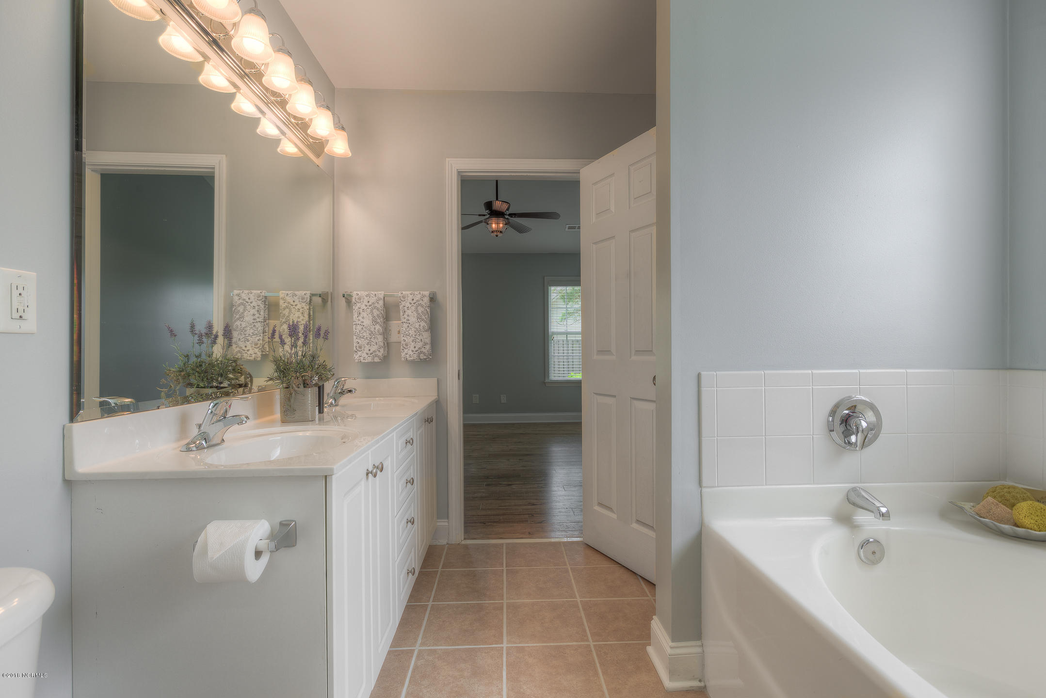 112 Watersfield Road Leland, NC 28451 - Photo 16 of 30 112 Watersfield-25