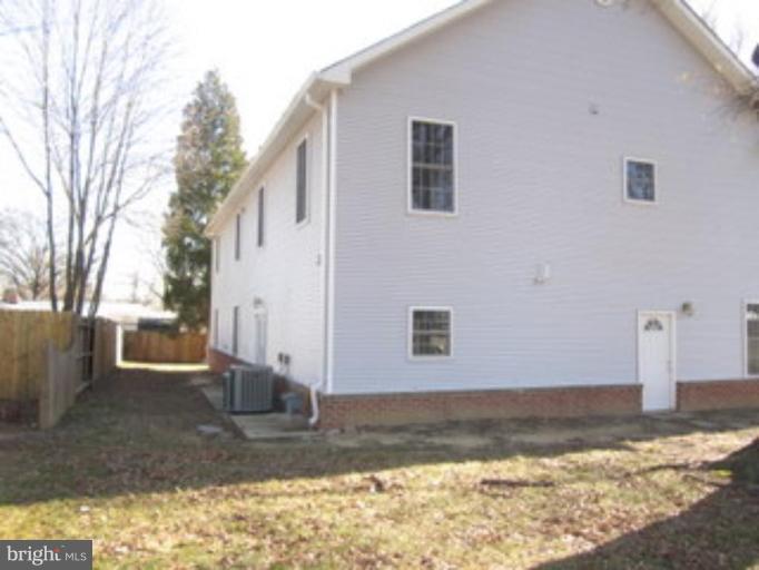 6113 Hanover Avenue Springfield, VA 22150 - Photo 22 of 23 Exterior #2