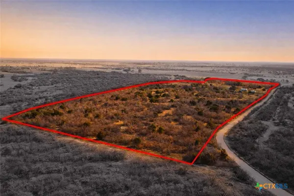 $595,000 | 360 Cr 632 Hamilton Tx 76531, Pottsville, TX 76565