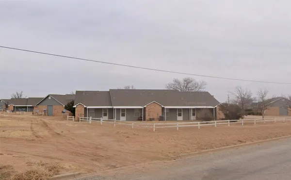 $650 | 802 West 15th Street, Post, TX 79356