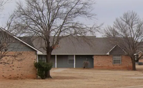 $650 | 802 West 15th Street, Post, TX 79356
