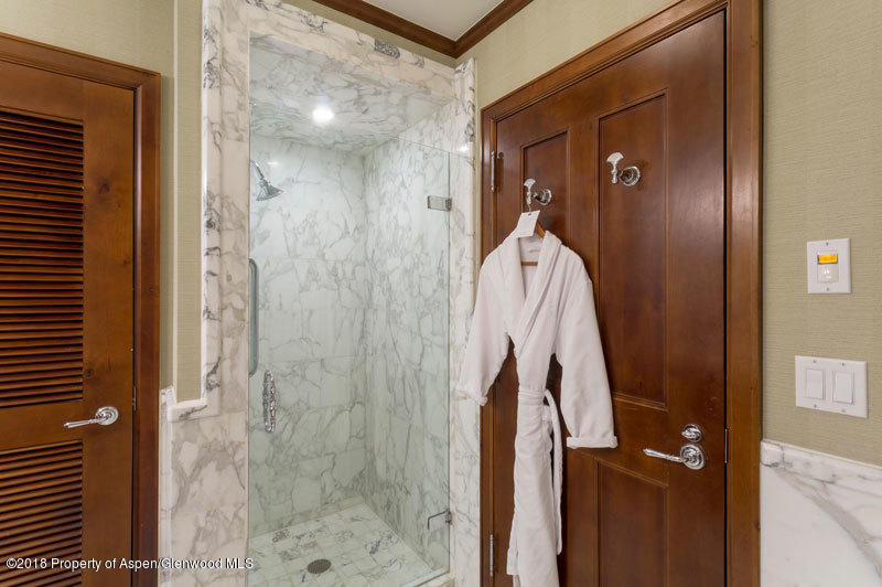197 Prospector Road, Unit 24062 Aspen, CO 81611 - Photo 17 of 42 Ritz-Carlton-Club-3BR1 (12)