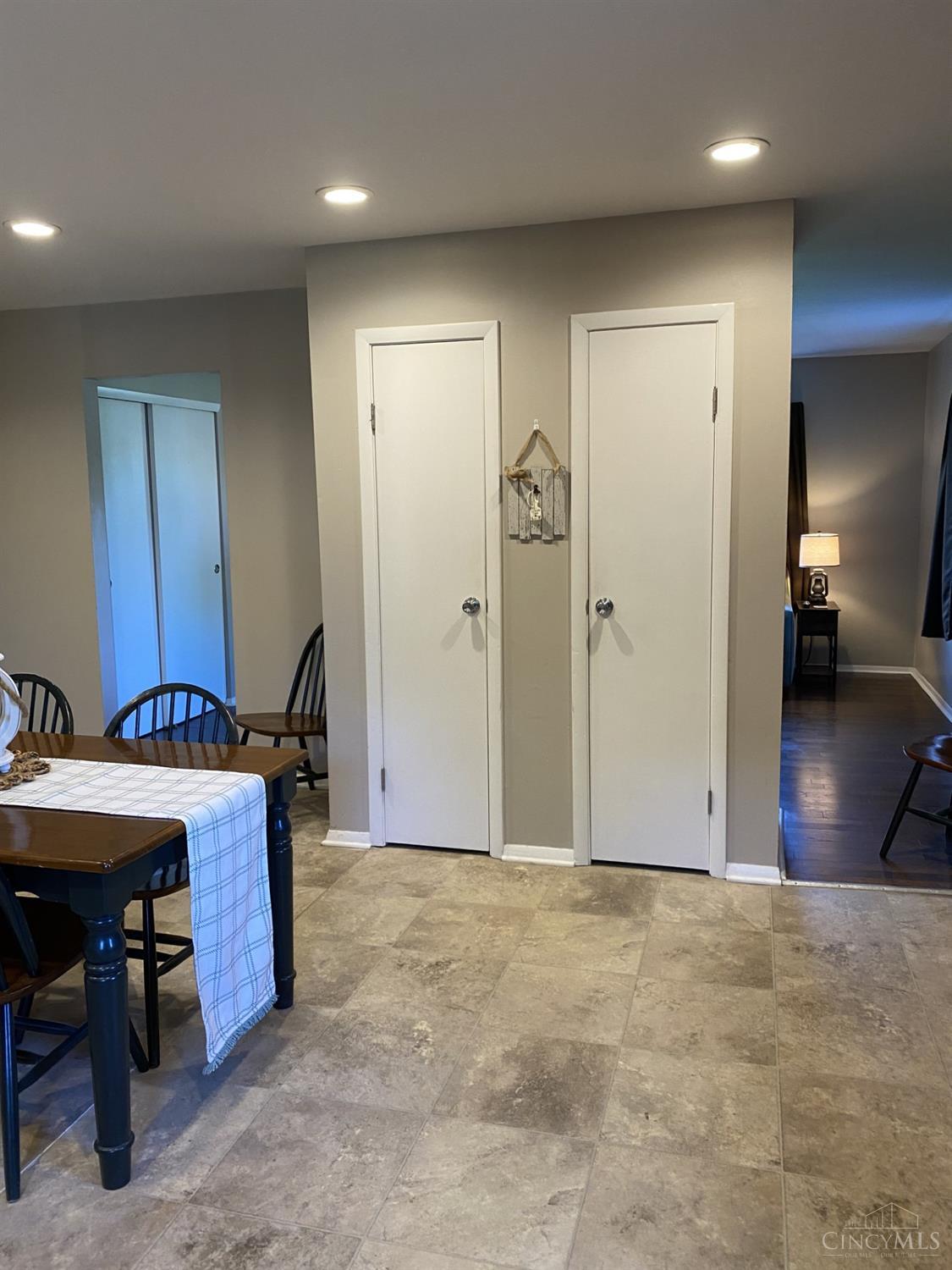5182 Augspurger Road Hamilton, OH 45011 - Photo 10 of 27 Gallery Image 10