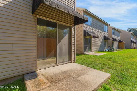 $78,000 | 300 Lozes Avenue, Unit 901, Lafayette, LA 70508