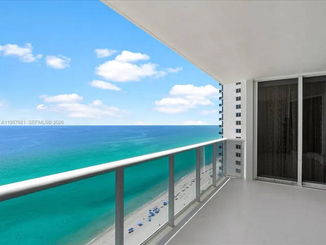 $10,000 | 19111 Collins Avenue, Unit 2503, Sunny Isles Beach, FL 33160
