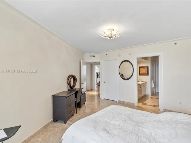 $10,000 | 19111 Collins Avenue, Unit 2503, Sunny Isles Beach, FL 33160