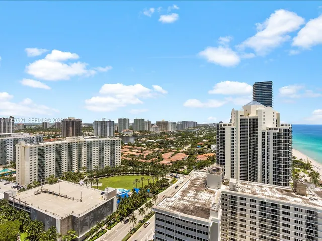 $10,000 | 19111 Collins Avenue, Unit 2503, Sunny Isles Beach, FL 33160