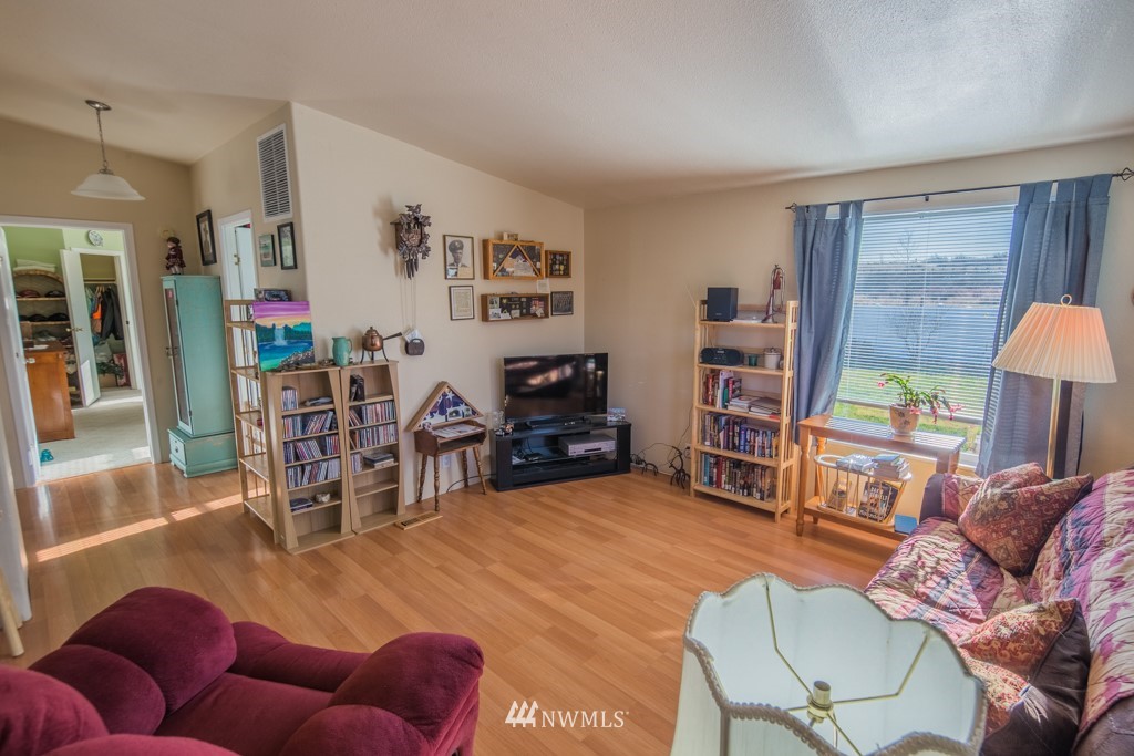 3370 East Taneum Road Thorp, WA 98946 - Photo 8 of 23 Gallery Image 8