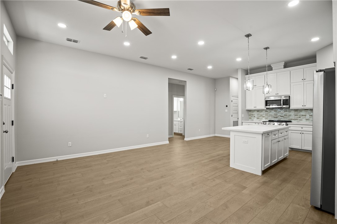 509 West Ragland Avenue Kingsville, TX 78363 - Photo 5 of 24