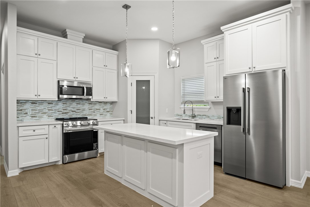 509 West Ragland Avenue Kingsville, TX 78363 - Photo 6 of 24