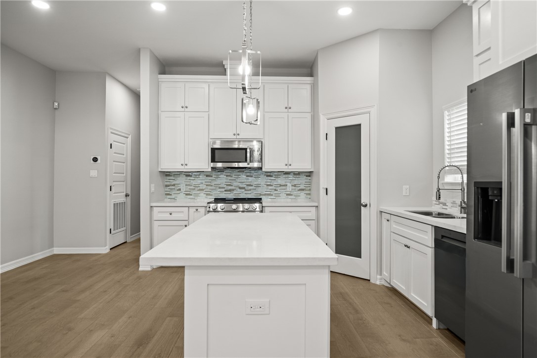 509 West Ragland Avenue Kingsville, TX 78363 - Photo 8 of 24