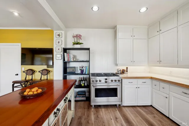 $3,898,000 | 2350 Paradise Drive, Tiburon, CA 94920