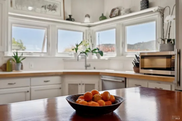 $3,898,000 | 2350 Paradise Drive, Tiburon, CA 94920