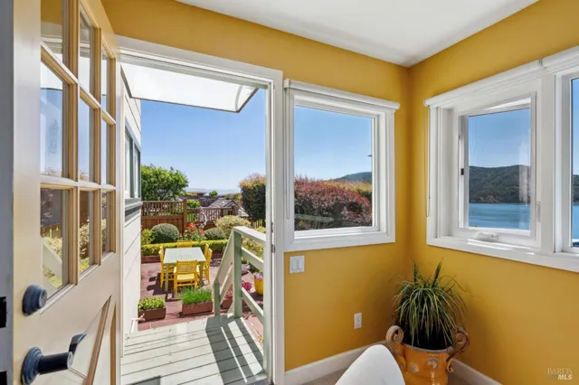 $3,898,000 | 2350 Paradise Drive, Tiburon, CA 94920