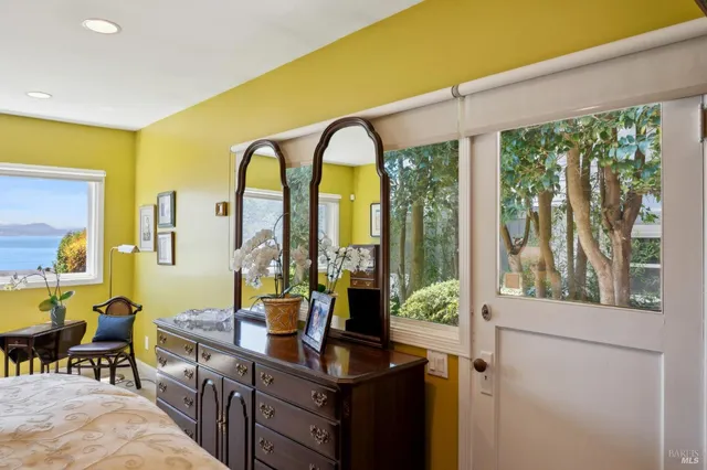 $3,898,000 | 2350 Paradise Drive, Tiburon, CA 94920
