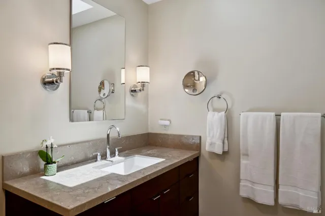 $3,898,000 | 2350 Paradise Drive, Tiburon, CA 94920