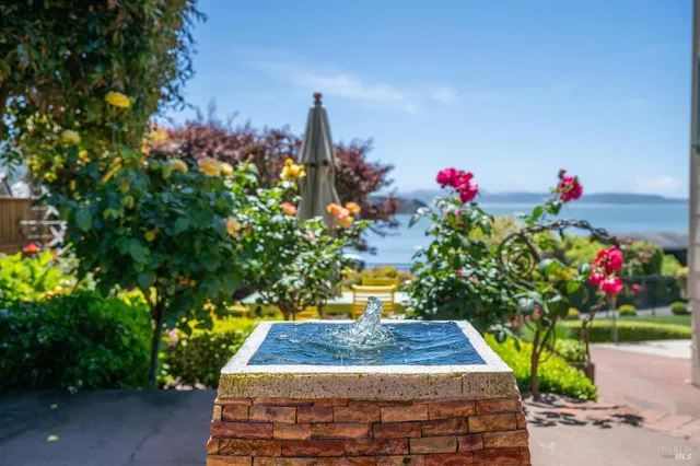 $3,898,000 | 2350 Paradise Drive, Tiburon, CA 94920