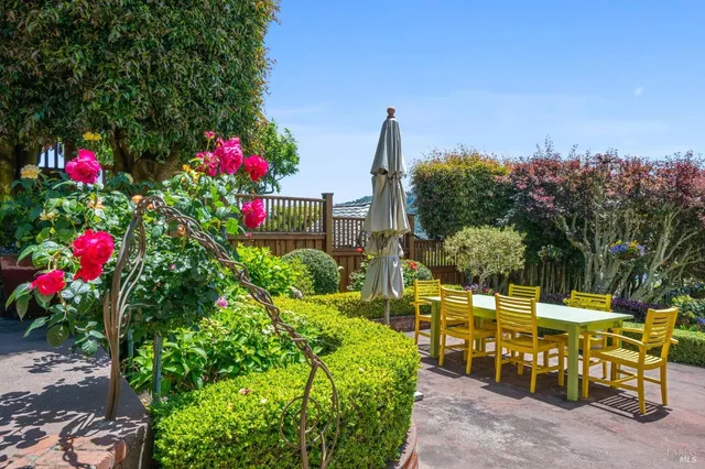$3,898,000 | 2350 Paradise Drive, Tiburon, CA 94920