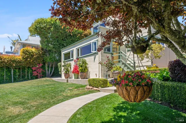 $3,898,000 | 2350 Paradise Drive, Tiburon, CA 94920