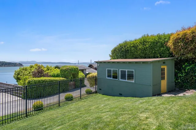 $3,898,000 | 2350 Paradise Drive, Tiburon, CA 94920