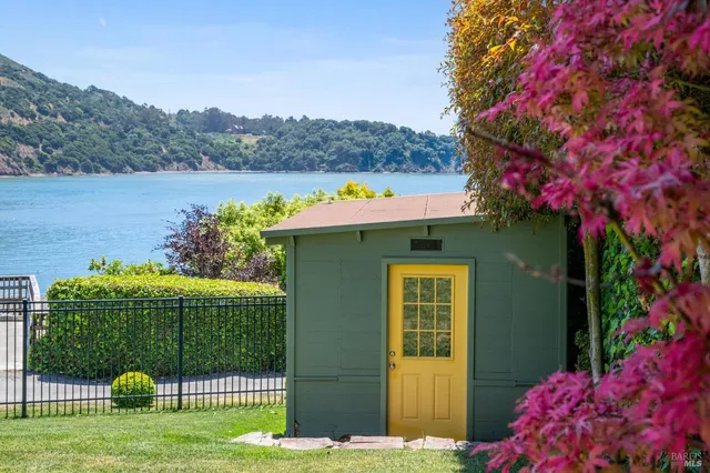 $3,898,000 | 2350 Paradise Drive, Tiburon, CA 94920