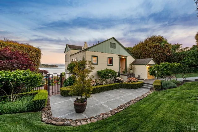 $3,898,000 | 2350 Paradise Drive, Tiburon, CA 94920