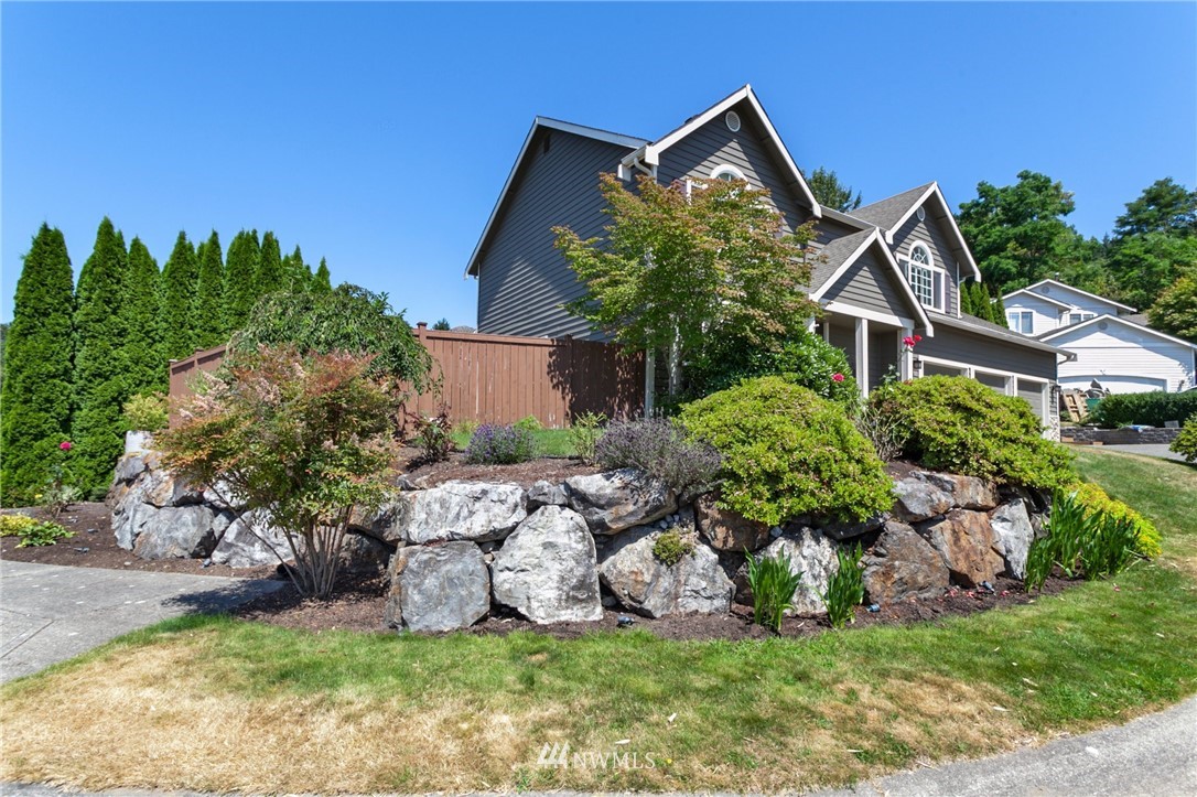 913 232nd Street Southwest Bothell, WA 98021 - Photo 34 of 34 front view of house with a yard