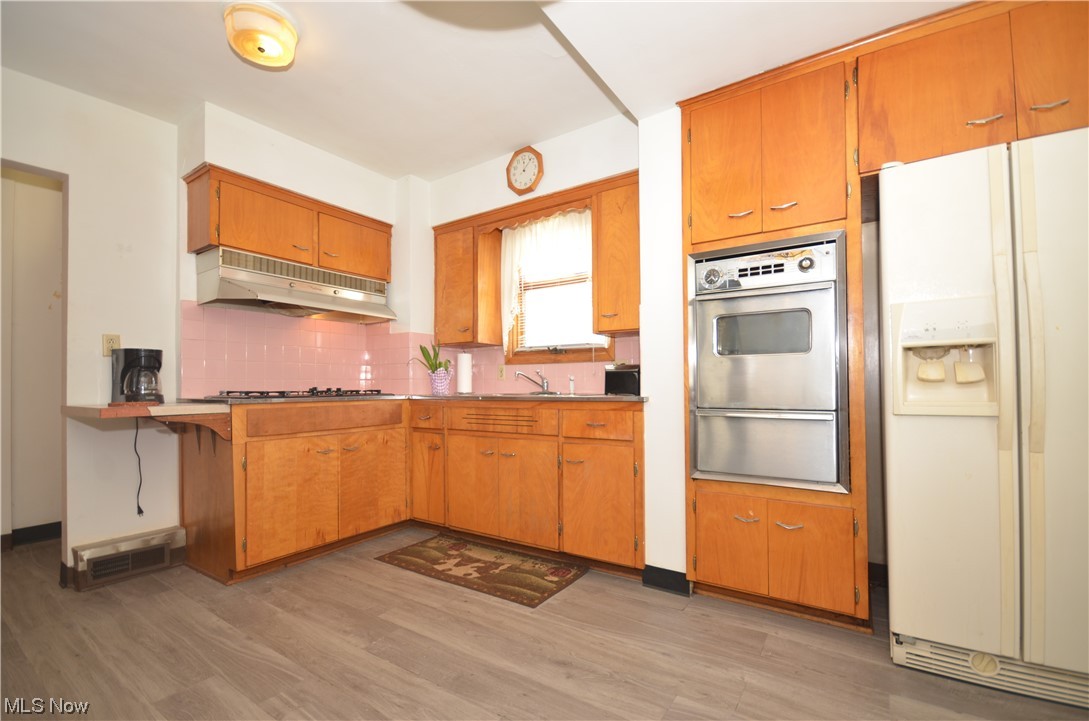 666 Brittain Road Akron, OH 44305 - Photo 15 of 33 Gallery Image 15
