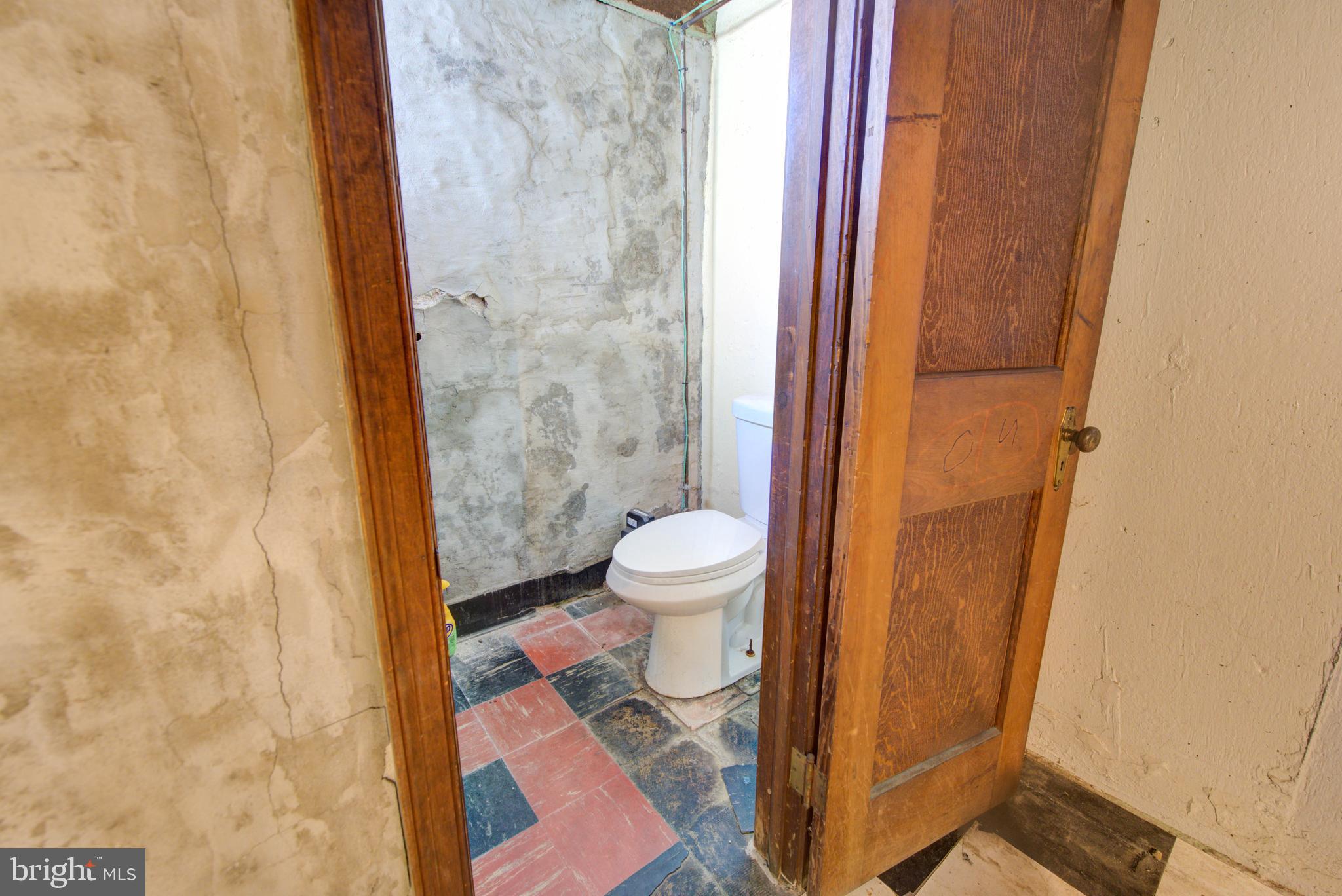 6330 Everett Street Philadelphia, PA 19149 - Photo 23 of 32