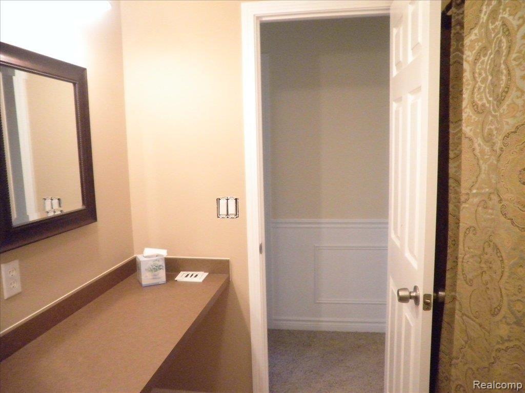 203 East Van Riper Road Fowlerville, MI 48836 - Photo 2 of 12 van riper house 011