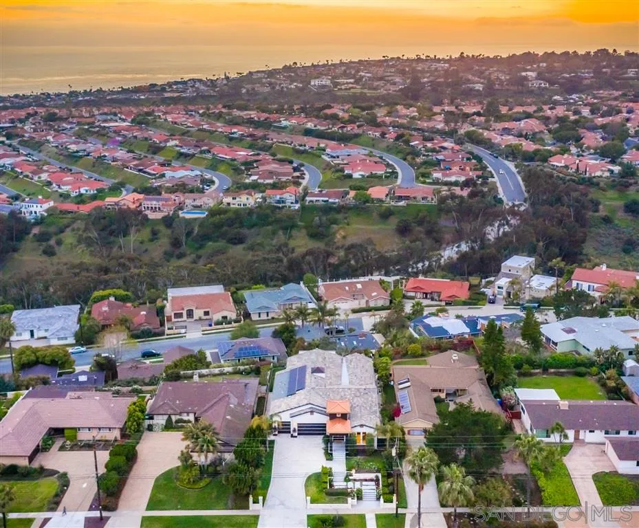 5630 Soledad Road La Jolla, CA 92037 - Photo 23 of 25 an aerial view of a houses and city street