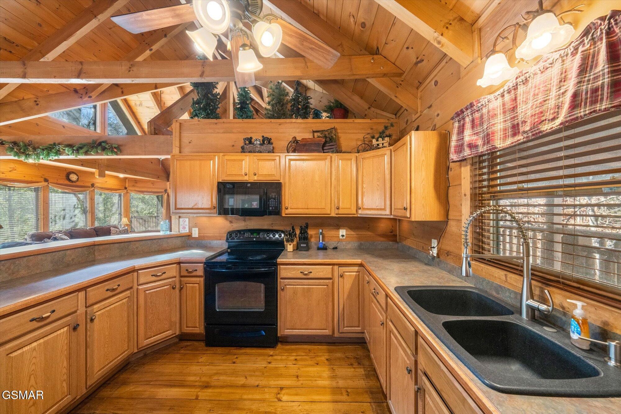 2801 Ridge Creek Circle Sevierville, TN 37876 - Photo 13 of 55 Gallery Image 13