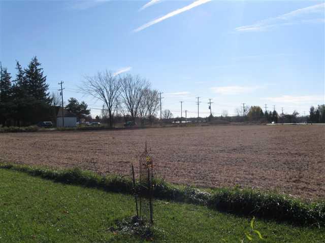 75715 Van Dyke Romeo, MI 48065 - Photo 2 of 11 31110977-1.JPG